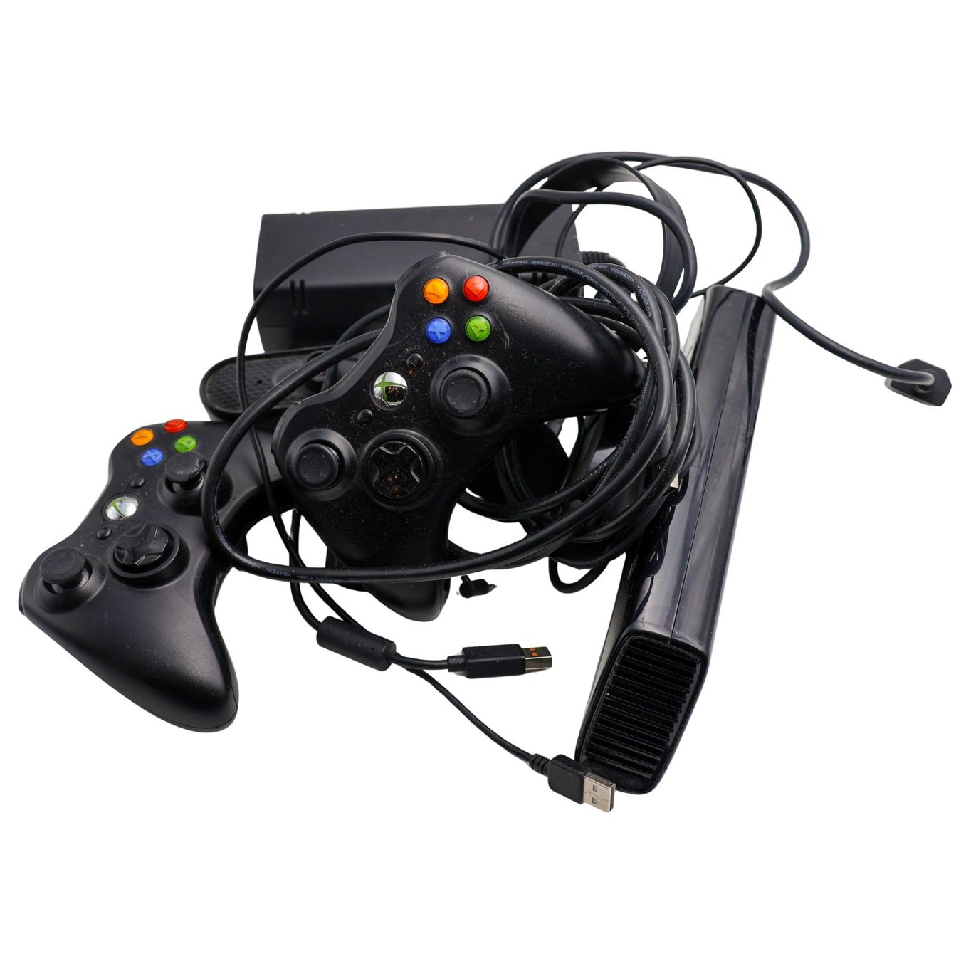 Xbox 360 Black System + 2 Controllers + Kinect - Vue 3